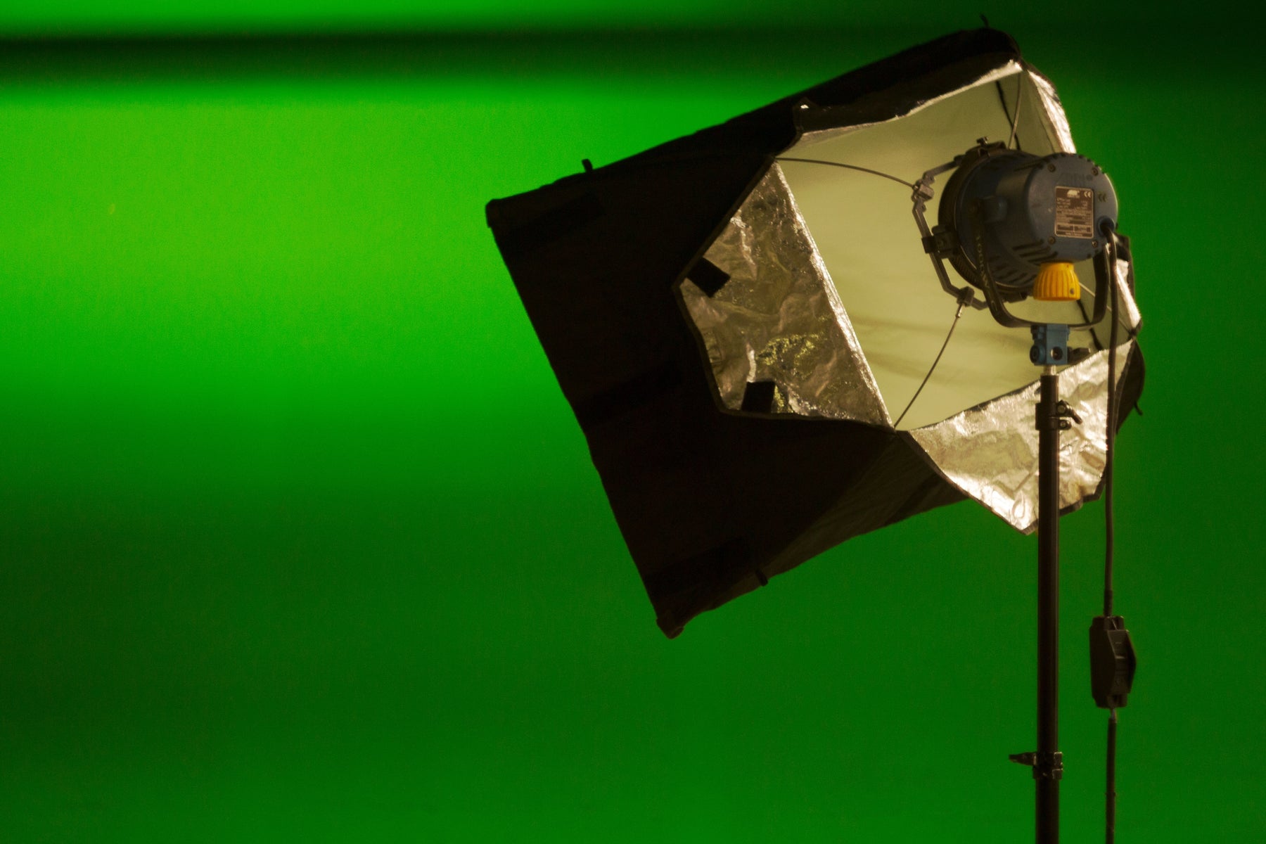 Green Screen or Blue Screen: Which is Right for You?